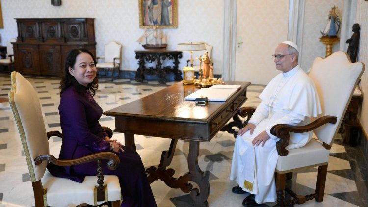 ĐTC Lêô tiếp Phó Chủ tịch nước Việt Nam