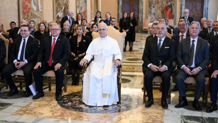 ĐTC Lêô XIV: Trí tuệ nhân tạo không bao giờ có thể thay thế bác sĩ