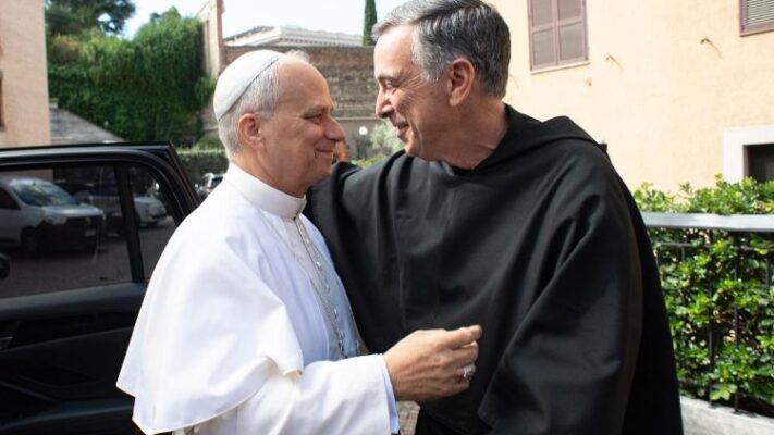 Đức Thánh Cha nhắn nhủ các tu sĩ Augustinô: canh tân ơn gọi, trung thành với sứ mạng