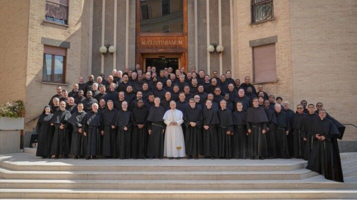 Đức Thánh Cha Lêô XIV gặp gỡ các tu sĩ Dòng Augustinô