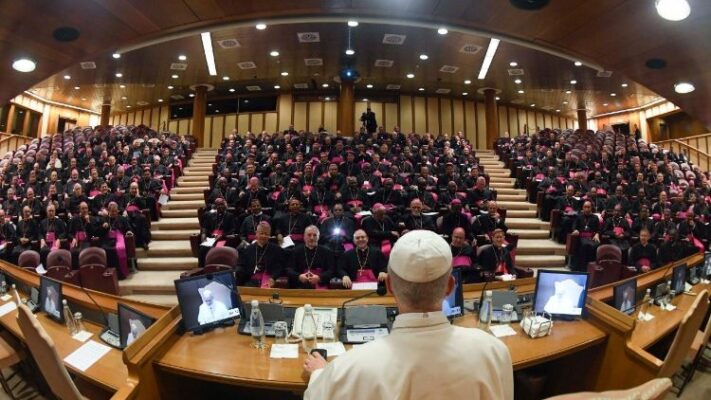 Đức Thánh Cha: Giám mục là người phục vụ đức tin, không khát vọng quyền lực