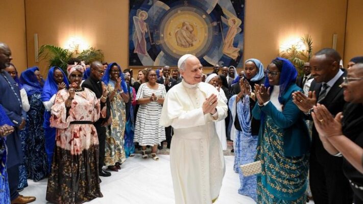 Đức Thánh Cha chính thức viếng thăm tổng thống Ý tại Dinh Quirinale