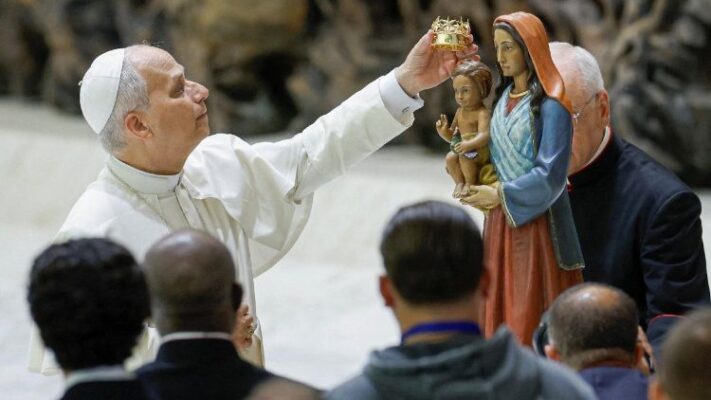 Đức Thánh Cha: Dòng Tên được mời gọi hiện diện tại các “biên cương” của thời đại